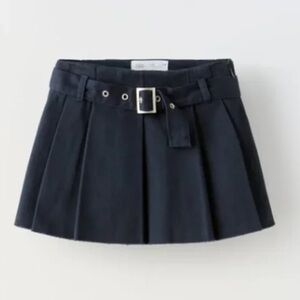 Zara Girls Navy Blue Pleated Mini Skirt with Buckle Detail Raw Hem Size 10 Kids